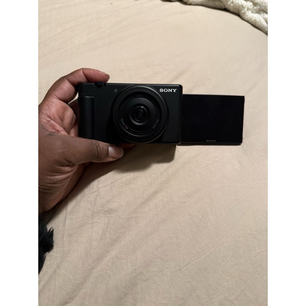 Sony ZV-1F 20.1MP Compact Digital Camera - Picture 5 of 14